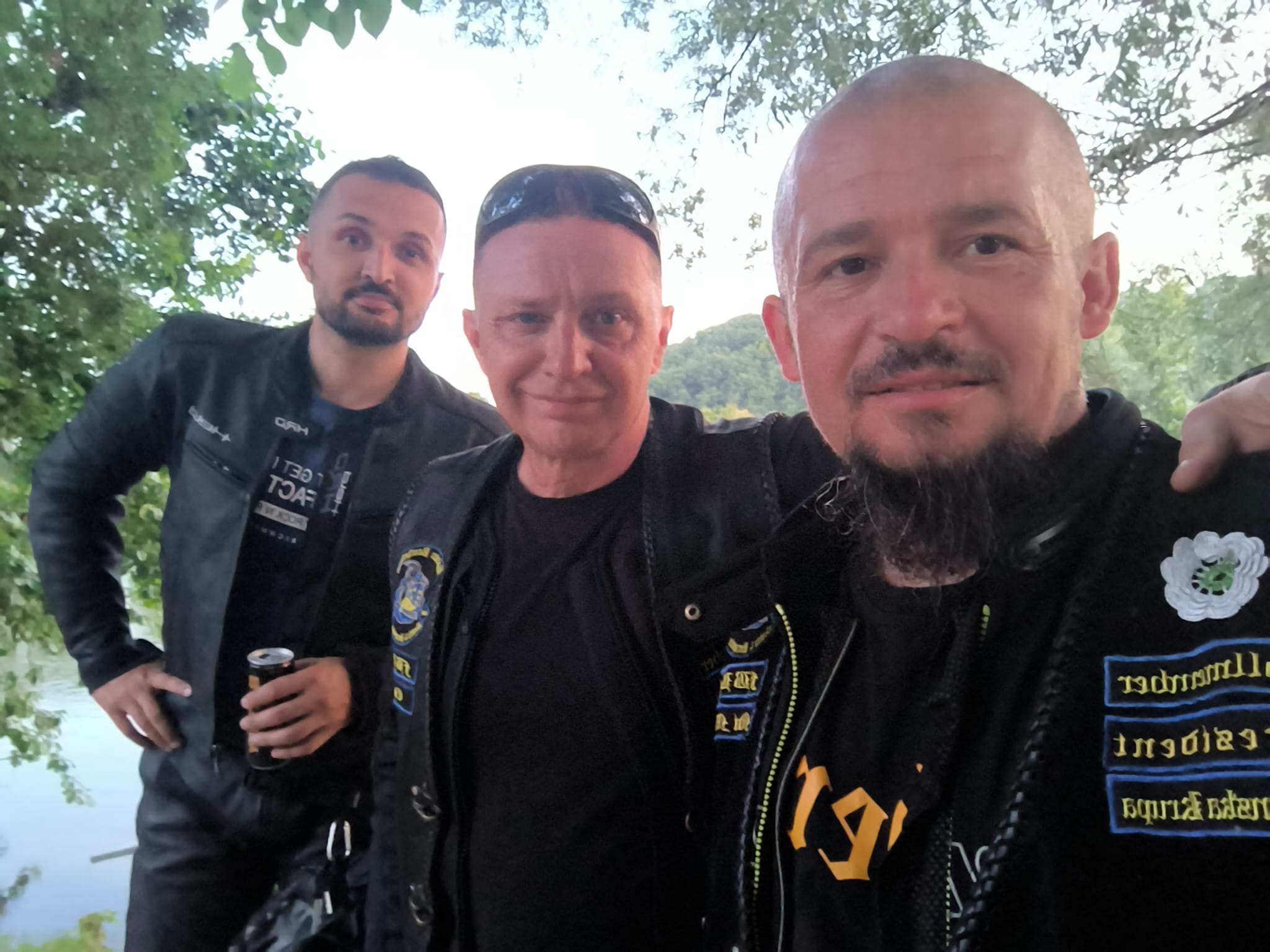 Za one sto cuju, a ne vide, i za one sto vide a ne cuju